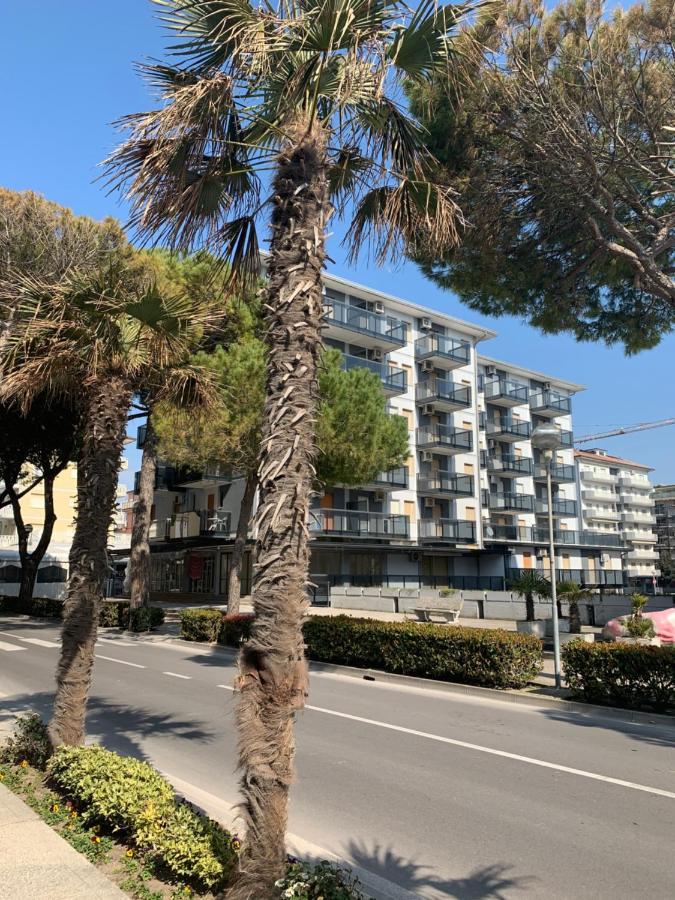 Malibu Apartments Bibione Exterior foto